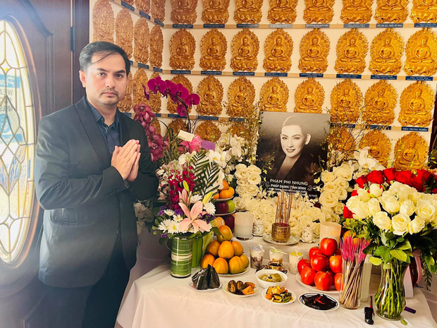 Con gái Phi Nhung lộ diện xanh xao, đôi mắt sưng húp vẫn cố túc trực lo chu toàn tang lễ cho mẹ tại Mỹ-3