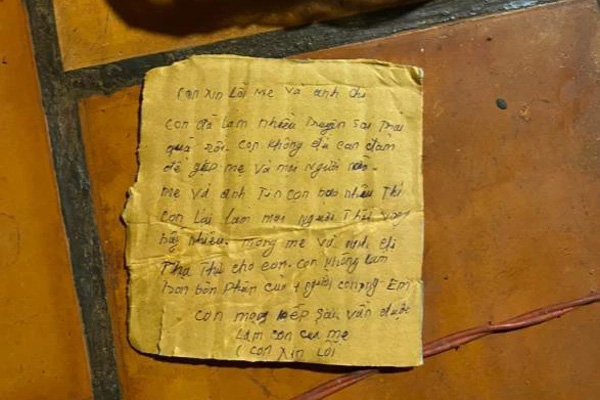 Sáng mùng 1 dậy sớm cầm đá đập vỡ kính ô tô, hành động sau đó của người đàn ông càng gây bức xúc-3