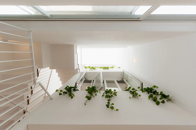 6 ngôi nhà Việt nhìn ngoài cứ ngỡ không có gì, bước vào mới bất ngờ với không gian và kiến trúc đỉnh cao-7