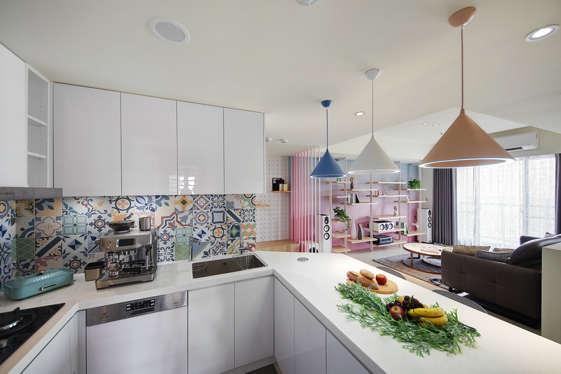 Căn hộ đáng yêu với những mảng màu gradient đặc sắc, độc lạ mà tinh tế-7