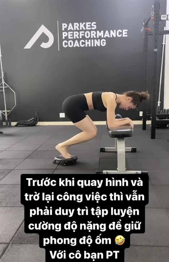 Vừa chuẩn bị come back, Hà Hồ khoe thân hình căng đét trong phòng tập-2
