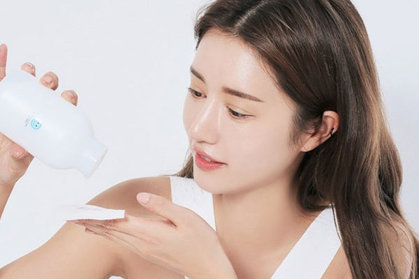 4 sản phẩm skincare tối kỵ đối với nàng da dầu, cố chấp dùng thì da thêm bóng nhẫy-2