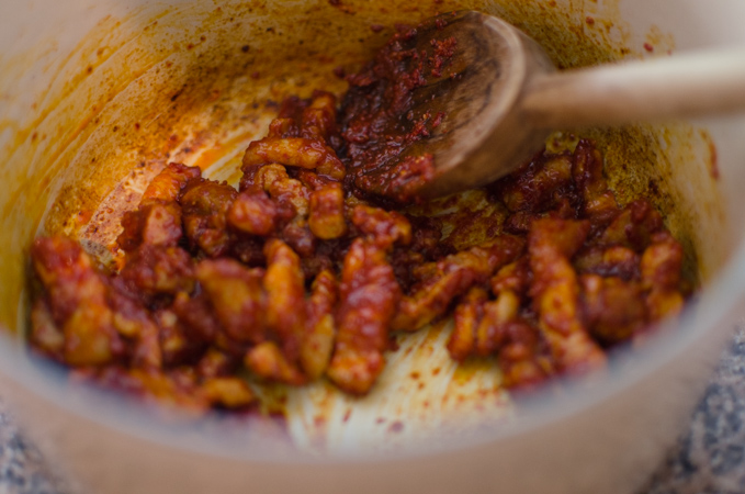 Công thức làm món thịt lợn hầm&nbsp;bí ngòi&nbsp;lạ miệng, đậm vị xứ sở kim chi-5