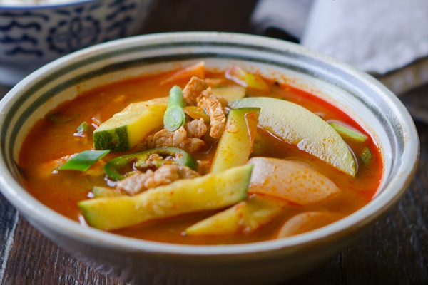 Loài cá 3 năm mới dài được 9 cm, thường bị nhầm là cá tạp nhỏ thật ra lại cực kỳ bổ dưỡng, kho theo cách này thì ăn hết cả nồi cơm-7