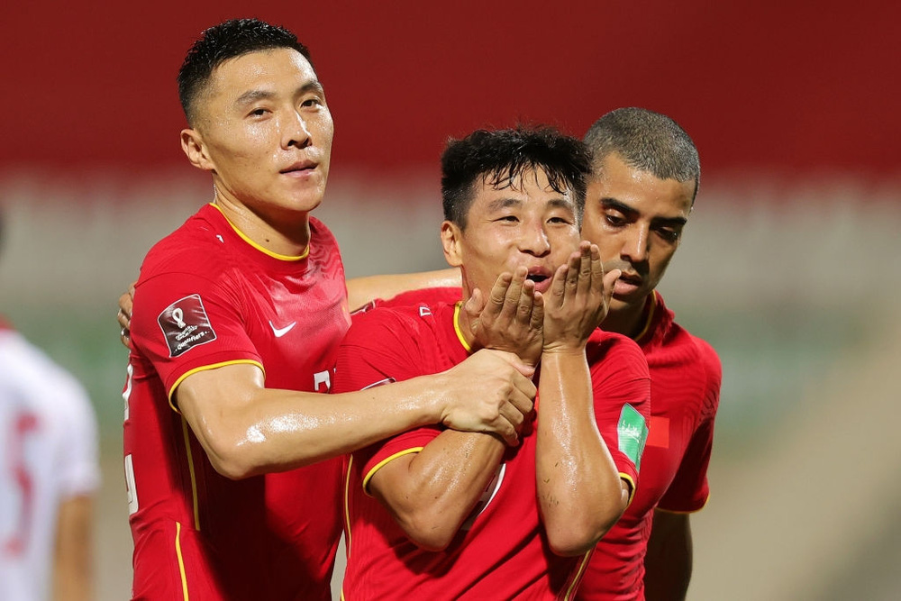 Kết quả Việt Nam vs Trung Quốc: Quang Hải kiến tạo chết người, Tiến Linh xé lưới Trung Quốc trong trận cầu siêu bi kịch-6