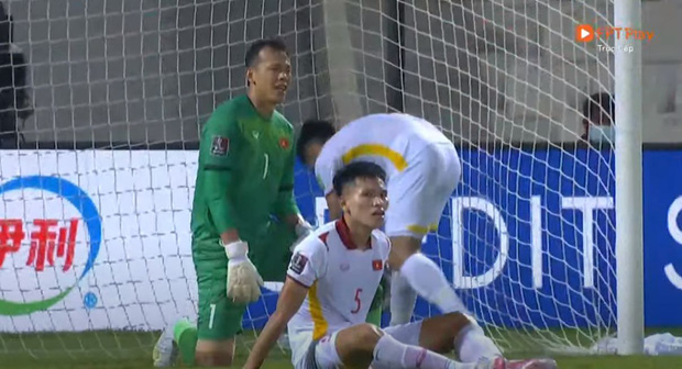 Netizen Việt bình loạn sau trận thua trước ĐT Trung Quốc: Người an ủi động viên, người chỉ trích từ cầu thủ đến thủ môn, người lo xa tới trận mùng 1 Tết luôn rồi-4