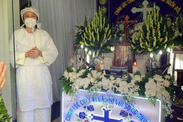 NÓNG: Công an TP.HCM xác minh việc làm từ thiện của danh hài Hoài Linh-1