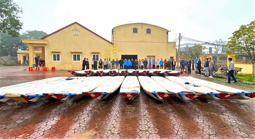 Các tỉnh hỗ trợ Bộ Công an làm rõ việc vợ chồng Thủy Tiên làm từ thiện-2