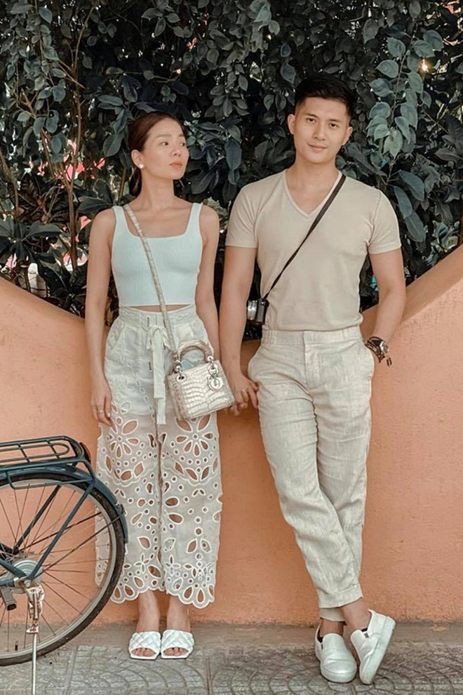 Bị công kích, gọi là bà già đang hồi xuân, Lệ Quyên đáp gắt: Nhìn em xem xách dép cho chị có xứng đáng không?-8