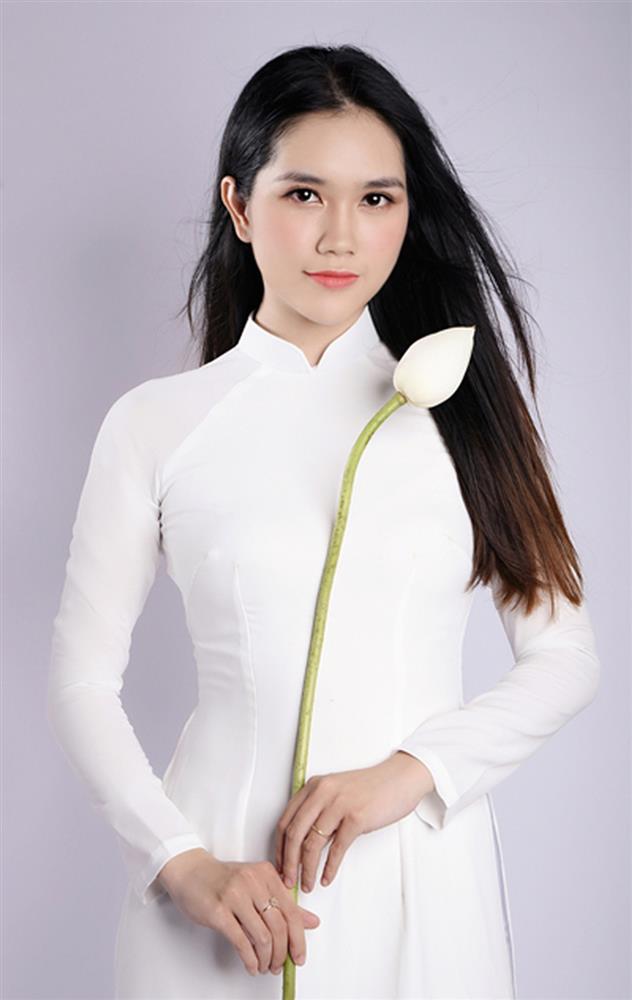 Vợ Minh Tiệp: Gọi là bóp chân thôi, không phải kiểu phục vụ như người giúp việc đâu-5