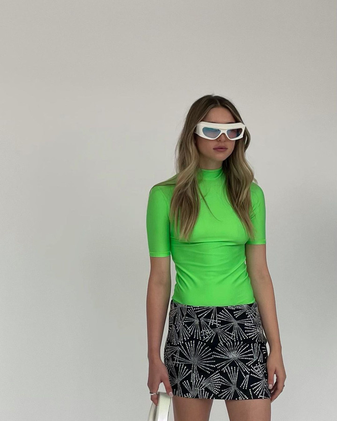 Công chúa út nhà tỷ phú Steve Jobs bất ngờ xuất hiện đẹp xỉu trên sàn catwalk, dân tình ngỡ ngàng đã dậy thì thành cực phẩm như vậy sao?-7