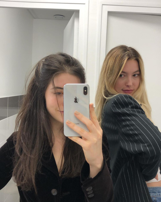 Công chúa út nhà tỷ phú Steve Jobs bất ngờ xuất hiện đẹp xỉu trên sàn catwalk, dân tình ngỡ ngàng đã dậy thì thành cực phẩm như vậy sao?-10