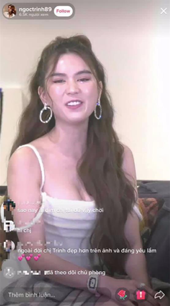 Mỗi khi camera no filter xuất hiện, nhan sắc Ngọc Trinh lại khiến nhiều người giật mình-3