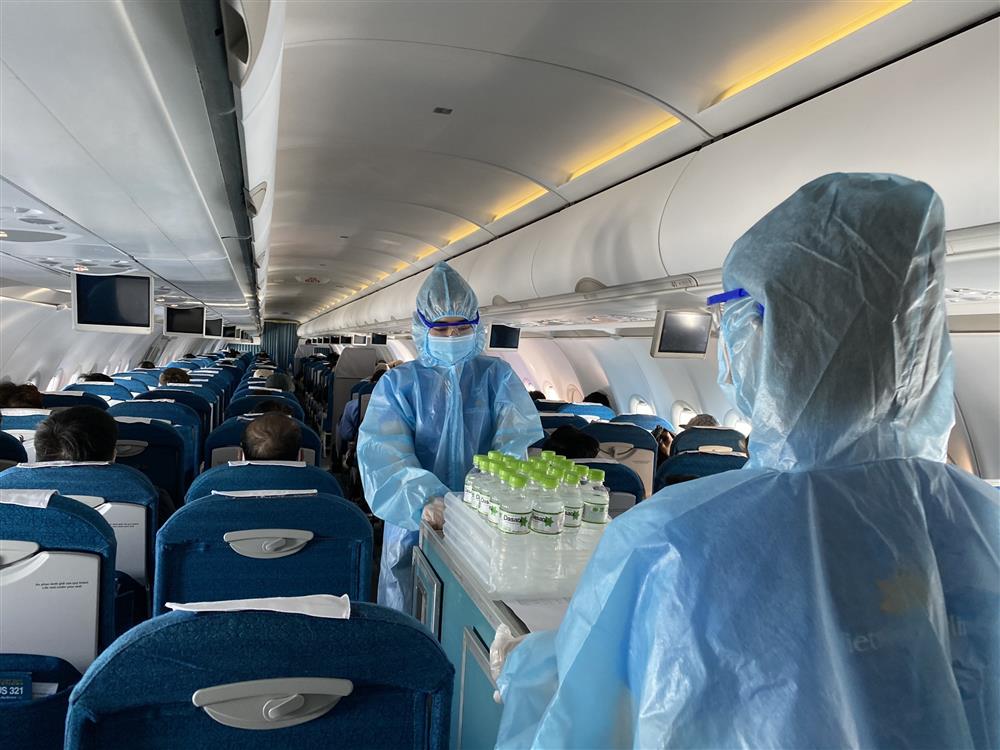 Các hãng hàng không đồng loạt mở bán vé máy bay-3