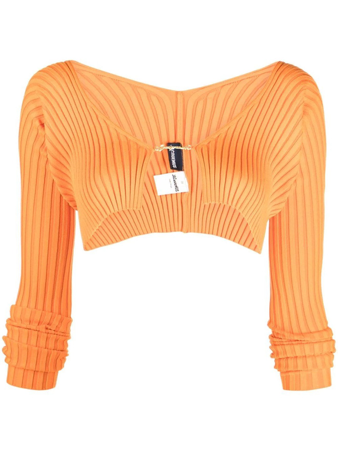 Hoa hậu hết nhiệm kỳ nên chơi lớn thả rông, đố bạn đoán được là ai-2