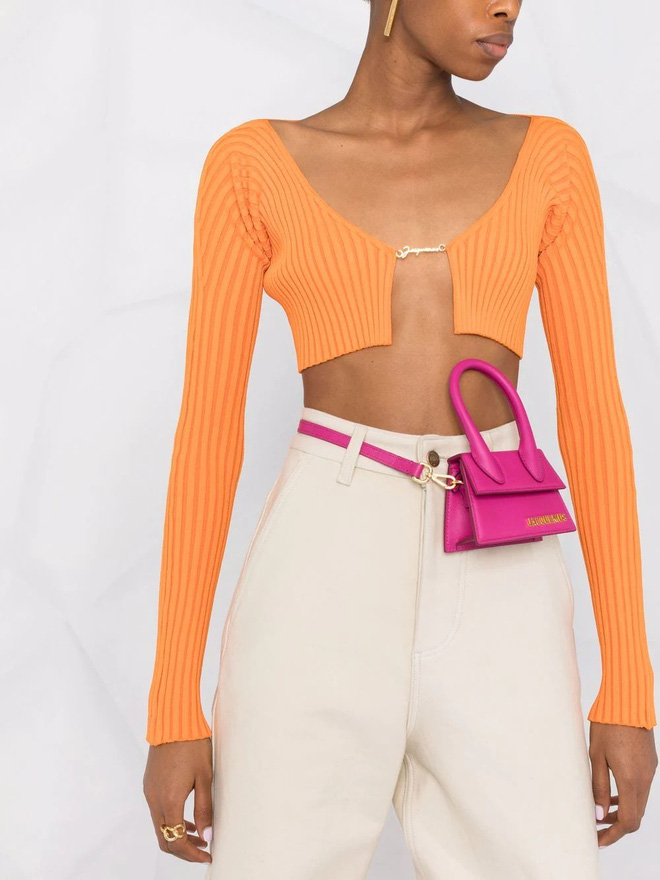 Hoa hậu hết nhiệm kỳ nên chơi lớn thả rông, đố bạn đoán được là ai-3