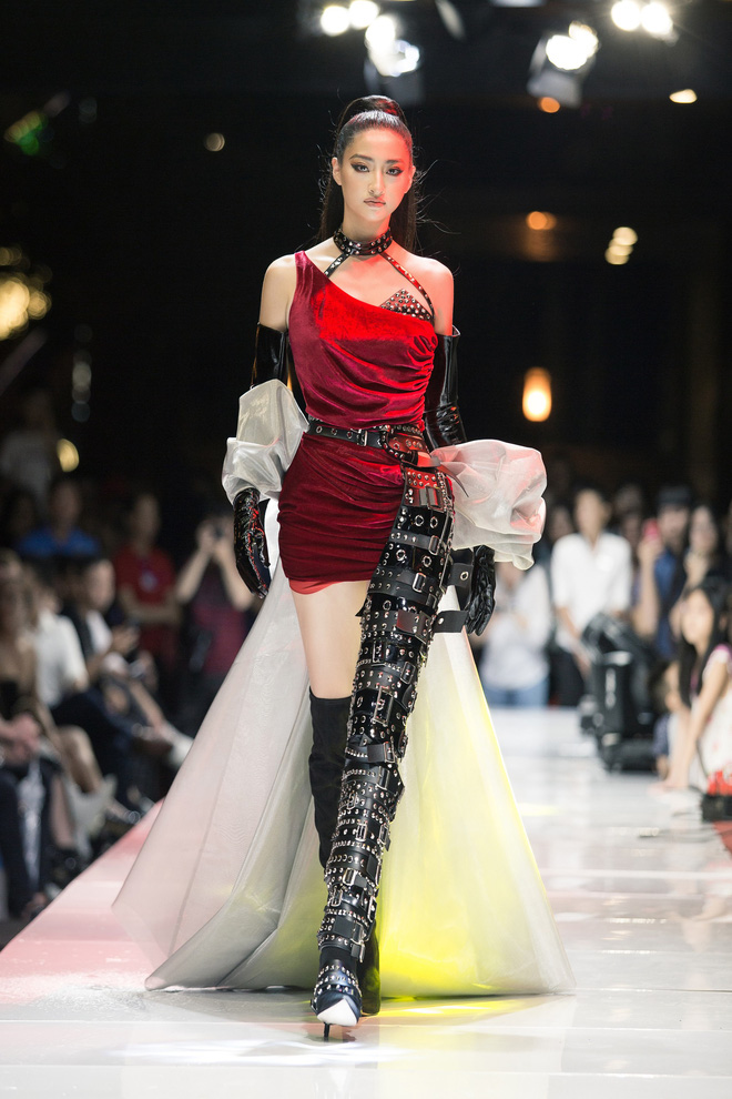 Hoa hậu hết nhiệm kỳ nên chơi lớn thả rông, đố bạn đoán được là ai-7