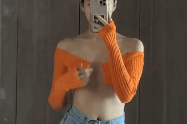 Hoa hậu nhảy đồng hồ Rolex 2 tỷ của người yêu: Style thế nào mà khiến thiếu gia kém 7 tuổi mờ cả mắt?-17