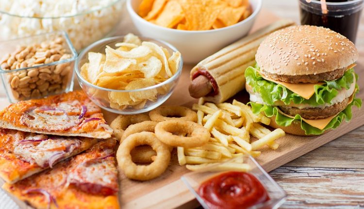 Vì sao ngày càng nhiều trẻ em mắc bệnh ung thư máu? Đây là 6 thủ phạm chính, cái số 3 và 4 rất nguy hiểm nhưng đa số mọi nhà đều có-4