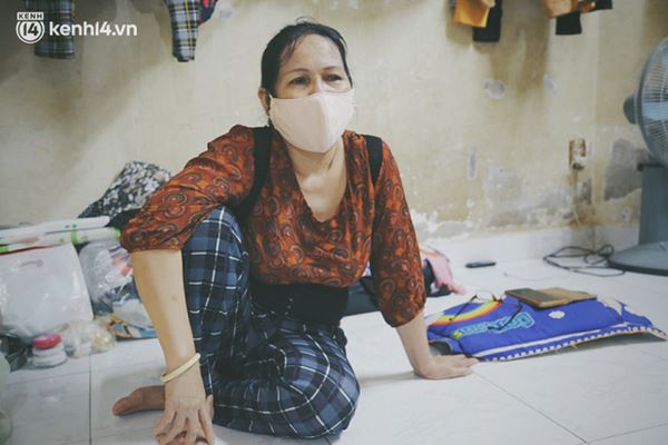 Phận đời lênh đênh trong căn nhà vé số ở Sài Gòn: Người mất vì Covid-19, người mòn mỏi đợi chuyến xe cuối cùng để về quê-11