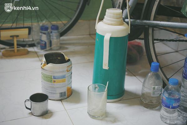 Phận đời lênh đênh trong căn nhà vé số ở Sài Gòn: Người mất vì Covid-19, người mòn mỏi đợi chuyến xe cuối cùng để về quê-13