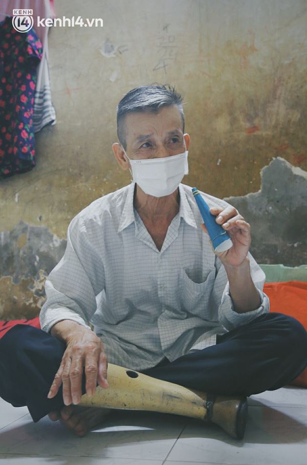 Phận đời lênh đênh trong căn nhà vé số ở Sài Gòn: Người mất vì Covid-19, người mòn mỏi đợi chuyến xe cuối cùng để về quê-15