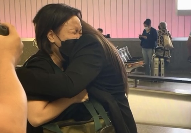 Gia đình nhận tro cốt của Phi Nhung-2