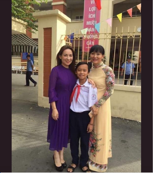 Quản lý Phi Nhung chính thức lên tiếng vụ ồn ào tiền cát-sê của Hồ Văn Cường sau khi nữ ca sĩ ra đi-2