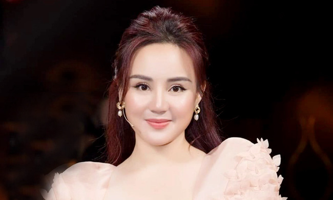 Vy Oanh gieo vần làm thơ mỉa ai đó” chỉ biết ngồi nói lảm nhảm”, đánh lạc hướng dư luận để trốn tội-2