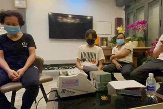 Hồ Văn Cường tiếp tục bị phía Phi Nhung tố 