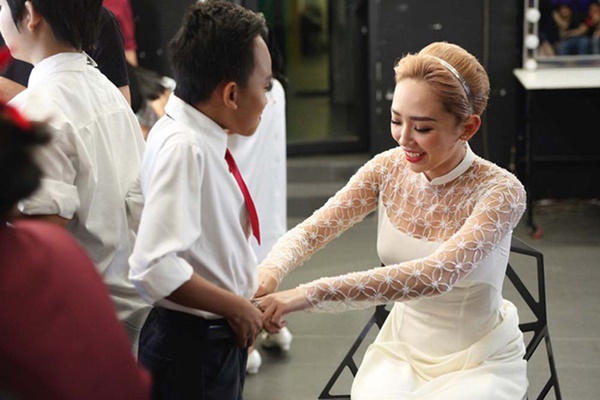 Tóc Tiên khoá Facebook sau khi nói 1 câu bày tỏ quan điểm giữa ồn ào của Hồ Văn Cường-2