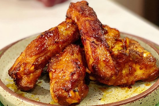 Cho thêm thứ này vào ướp sườn nướng đảm bảo thơm mềm, ai cũng tấm tắc khen