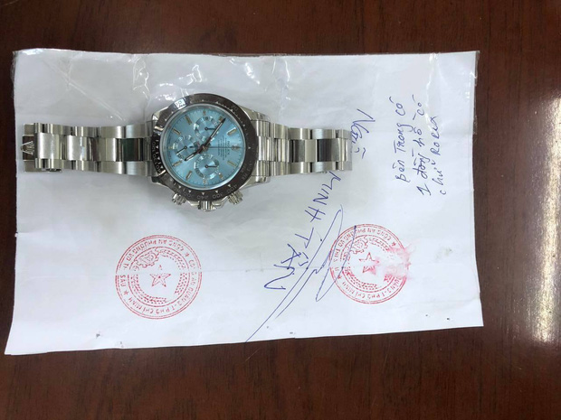 TP.HCM: Đến nhà bạn trai thấy đồng hồ Rolex trị giá 2 tỷ đồng, cô gái đặt mua hàng fake 15 triệu để đánh tráo-2