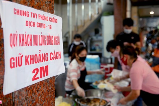 Khi nào người Hà Nội được đi ăn phở, ngồi quán cà phê?