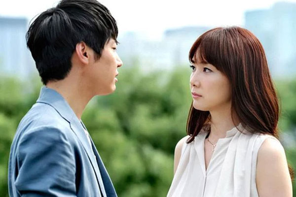 Xin chồng mua chiếc túi xách nhưng bị gạt đi thẳng thừng, cô vợ có pha hành xử quyết đoán chỉ sau 48 giờ khiến đối phương bất ngờ-1