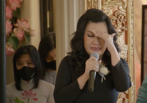 Tang lễ cố ca sĩ Phi Nhung ở Mỹ: Con gái và cháu ngoại thất thần đội tang, NS Hồng Đào - Mạnh Quỳnh và dàn sao Việt khóc nức nở-44