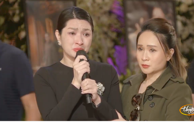 Tang lễ cố ca sĩ Phi Nhung ở Mỹ: Việt Hương khóc nức nở trong vòng tay Wendy Phạm, tiết lộ di nguyện cuối cùng của cố nghệ sĩ-31