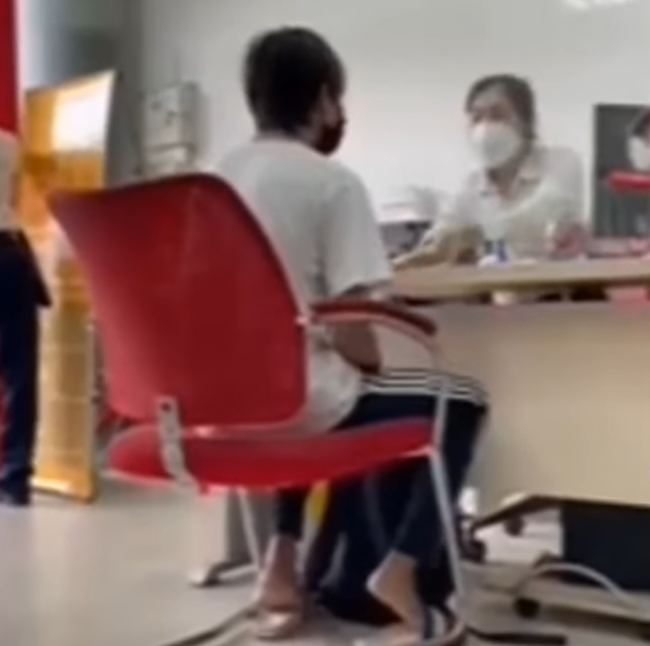 Clip mẹ ruột Hồ Văn Cường lên tiếng về thông tin bị ép làm theo kịch bản chứ chưa nhận được tiền-2