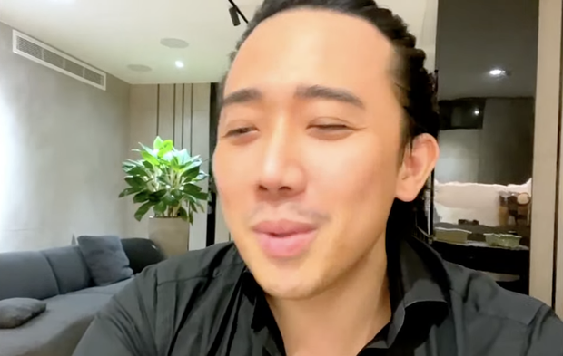 Tang lễ cố ca sĩ Phi Nhung ở Mỹ: Việt Hương khóc nức nở trong vòng tay Wendy Phạm, tiết lộ di nguyện cuối cùng của cố nghệ sĩ-7