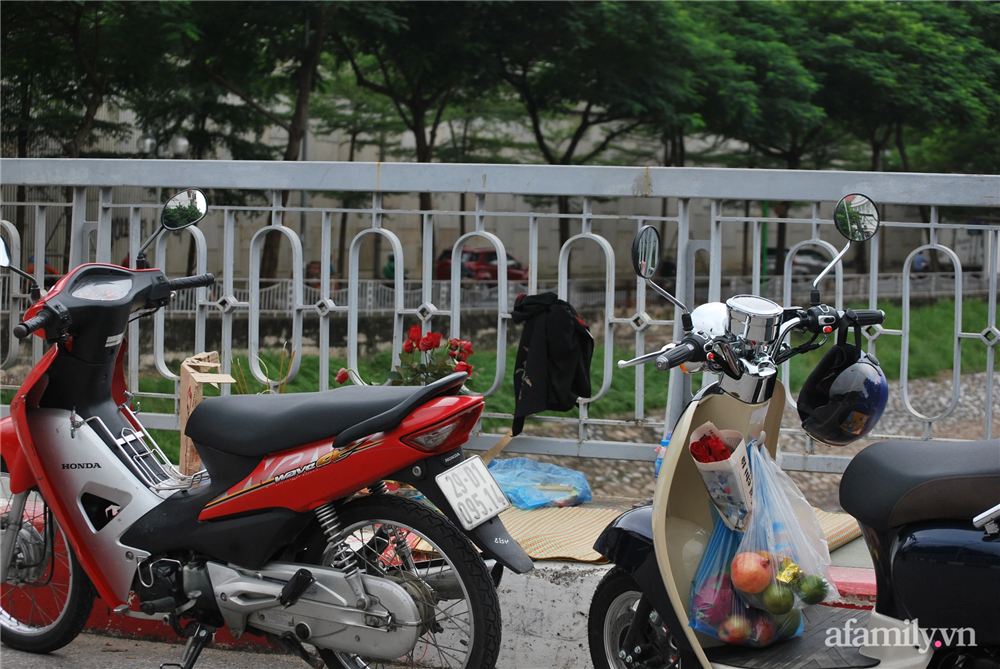 Hà Nội: Hơn nửa ngày nỗ lực tìm kiếm, vẫn chưa thấy cụ bà nhảy xuống sông Tô Lịch-5