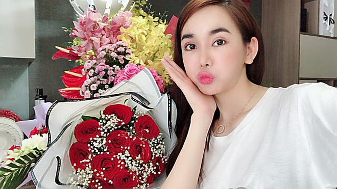 Hoa hậu nhảy đồng hồ Rolex 2 tỷ của người yêu: Style thế nào mà khiến thiếu gia kém 7 tuổi mờ cả mắt?-13