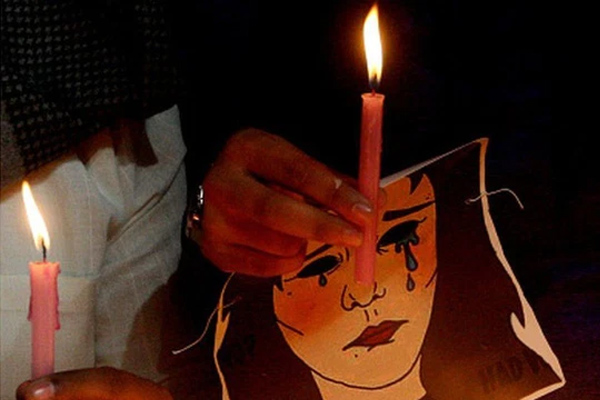 Thi thể bầm tím của nữ sinh trong bể nước ký túc xá vạch trần bộ mặt thật của 3 kẻ ác không ngờ đến nhất-1