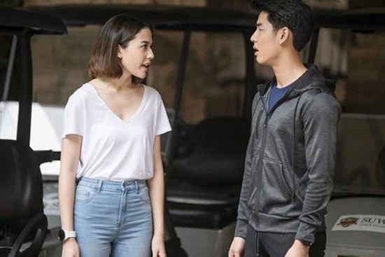 Chồng ốm vợ thuê người chăm nên bức xúc trách nhà ngoại không biết dạy con gái, nhưng nghe chuyện 3 năm trước anh bẽ bàng