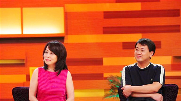 Chàng trai 22 yêu sếp 41 tuổi: Theo đuổi suốt 7 năm, giờ hôn nhân viên mãn-2