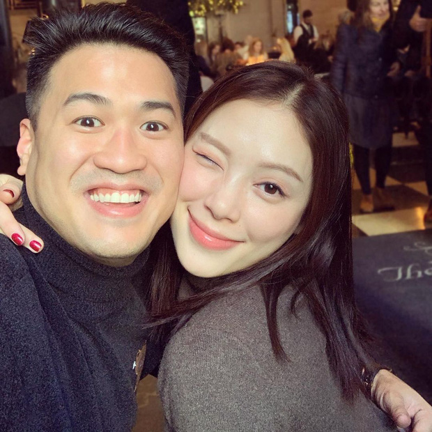 Thiếu gia nhà tỷ phú Johnathan vừa đi Mỹ về đã làm hành động lạ khiến bạn gái trố mắt-1