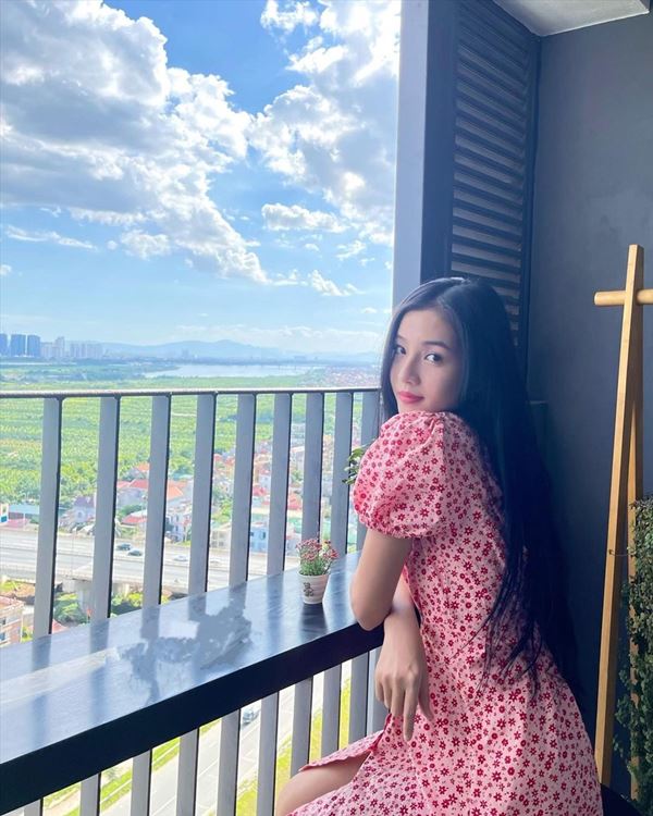 Diệp thoát vai: Ngoài đời xinh như mộng, đến Nam còn phải lép vế khi đụng hàng-13