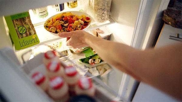 Cứ tưởng bảo quản thịt ăn còn thừa thế này là yên tâm không sợ nhiễm khuẩn nhưng nghe chuyên gia chỉ ra sự thật nhiều người sẽ hối hận-2