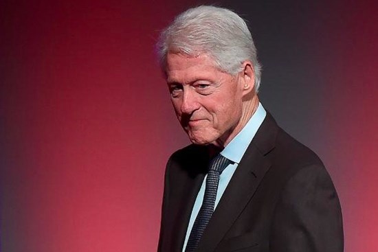 Cựu Tổng thống Mỹ Bill Clinton nhập viện
