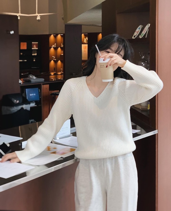 4 xu hướng áo len hot nhất 2021: Sắm thiếu là bớt sành điệu!-10