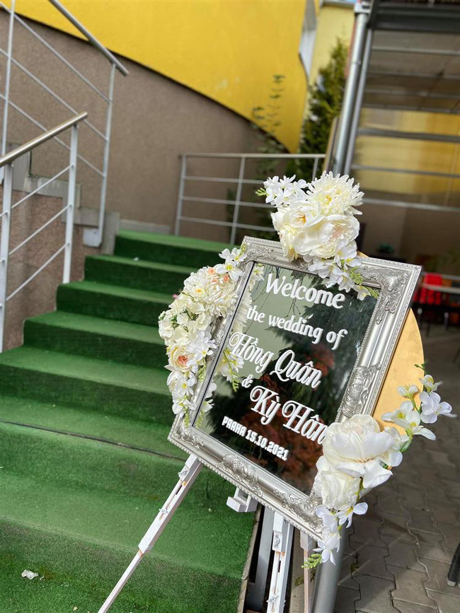 Mạc Hồng Quân và Kỳ Hân tổ chức tiệc cưới tại Cộng hòa Czech, viên mãn và hạnh phúc bên hai cậu quý tử-3